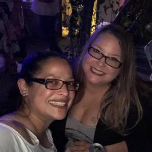 Meet your Posher, Lea